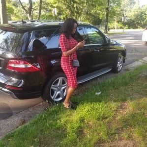 Meet your Posher, Stella